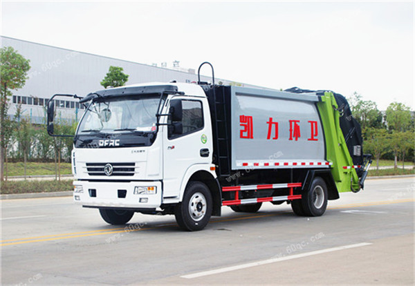 國(guó)五東風(fēng)7方壓縮式垃圾車(chē)