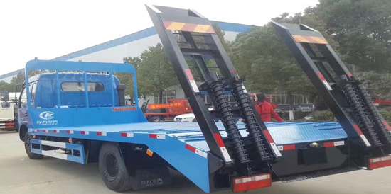 【國五】東風(fēng)多利卡平板 【國五】東風(fēng)多利卡平板