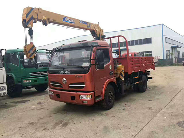 東風(fēng)3.4米藍(lán)牌隨車吊 東風(fēng)3.4米藍(lán)牌隨車吊