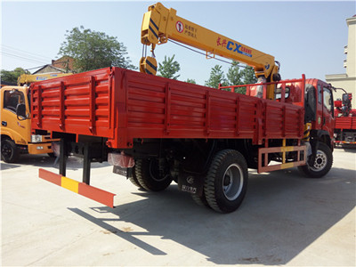 大運長興5噸隨車吊 大運長興5噸隨車吊