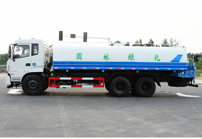 東風(fēng)專(zhuān)用底盤(pán)后雙橋?yàn)⑺?chē)