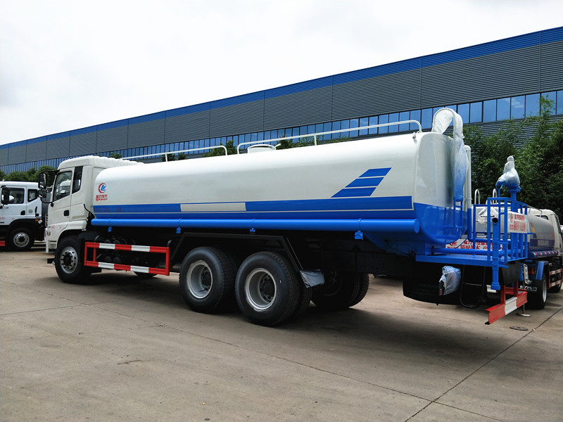 東風(fēng)專(zhuān)用底盤(pán)后雙橋?yàn)⑺?chē)