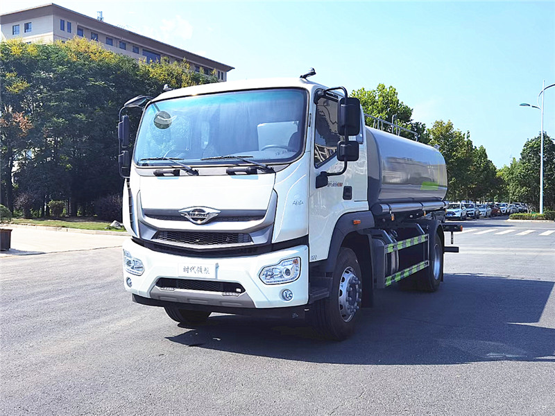 國六福田12噸灑水車強(qiáng)勢(shì)登場(chǎng)，抓住國六專汽時(shí)機(jī)!