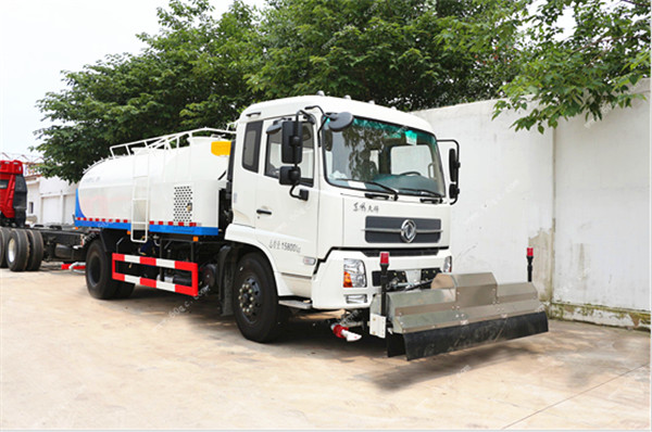 東風(fēng)天錦高壓路面清洗車