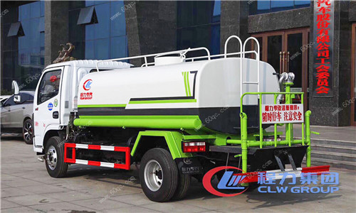 國六東風小多利卡5噸灑水車