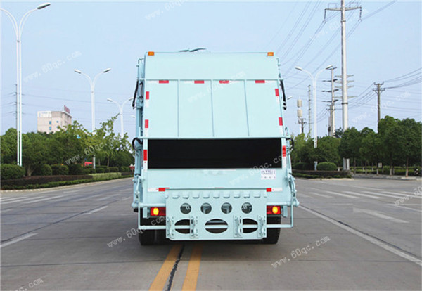 東風(fēng)天錦壓縮式垃圾車