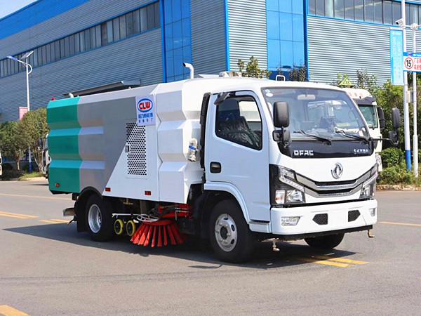 東風(fēng)多利卡5方洗掃車