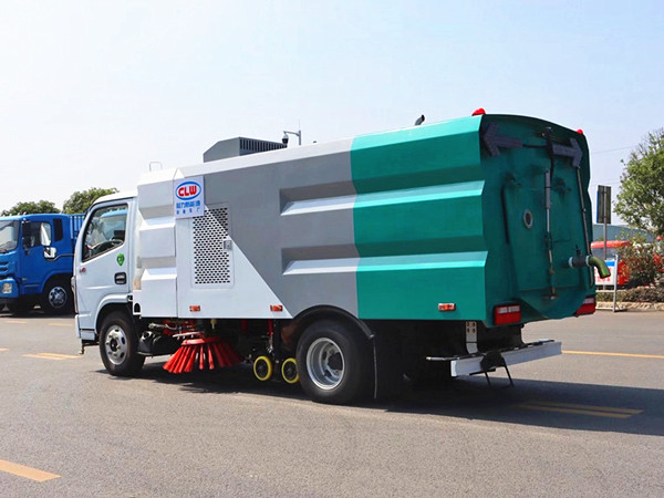 東風(fēng)多利卡5方洗掃車